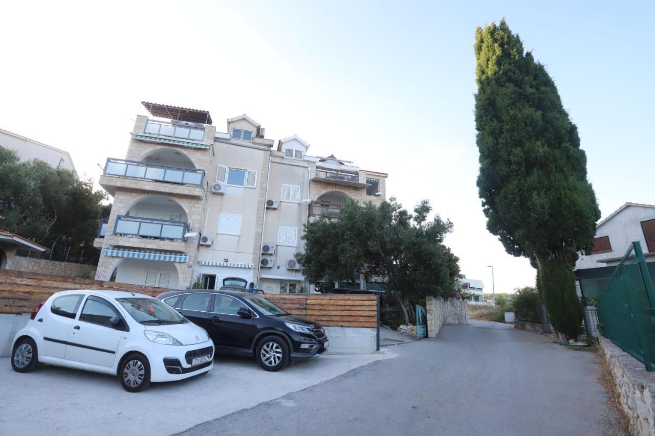 Apartment Relaxing Sea View, Okrug Gornji Exterior foto