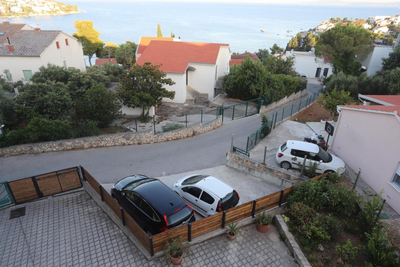 Apartment Relaxing Sea View, Okrug Gornji Exterior foto